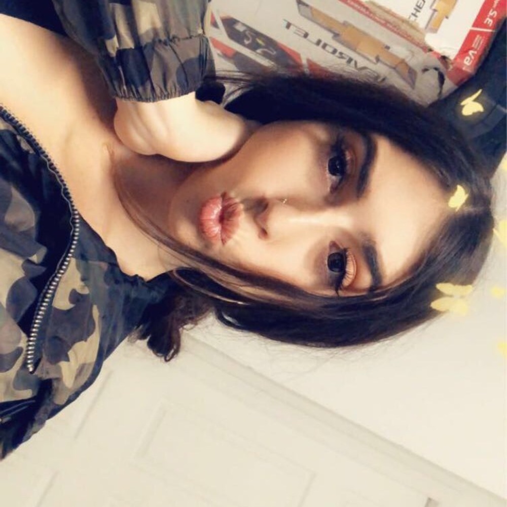 Meet your Posher, Addie